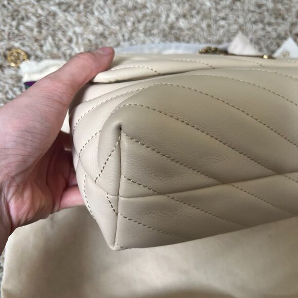 Tory Burch Kira Chevron Convertible Shoulder Bag - Picture 4 of 10